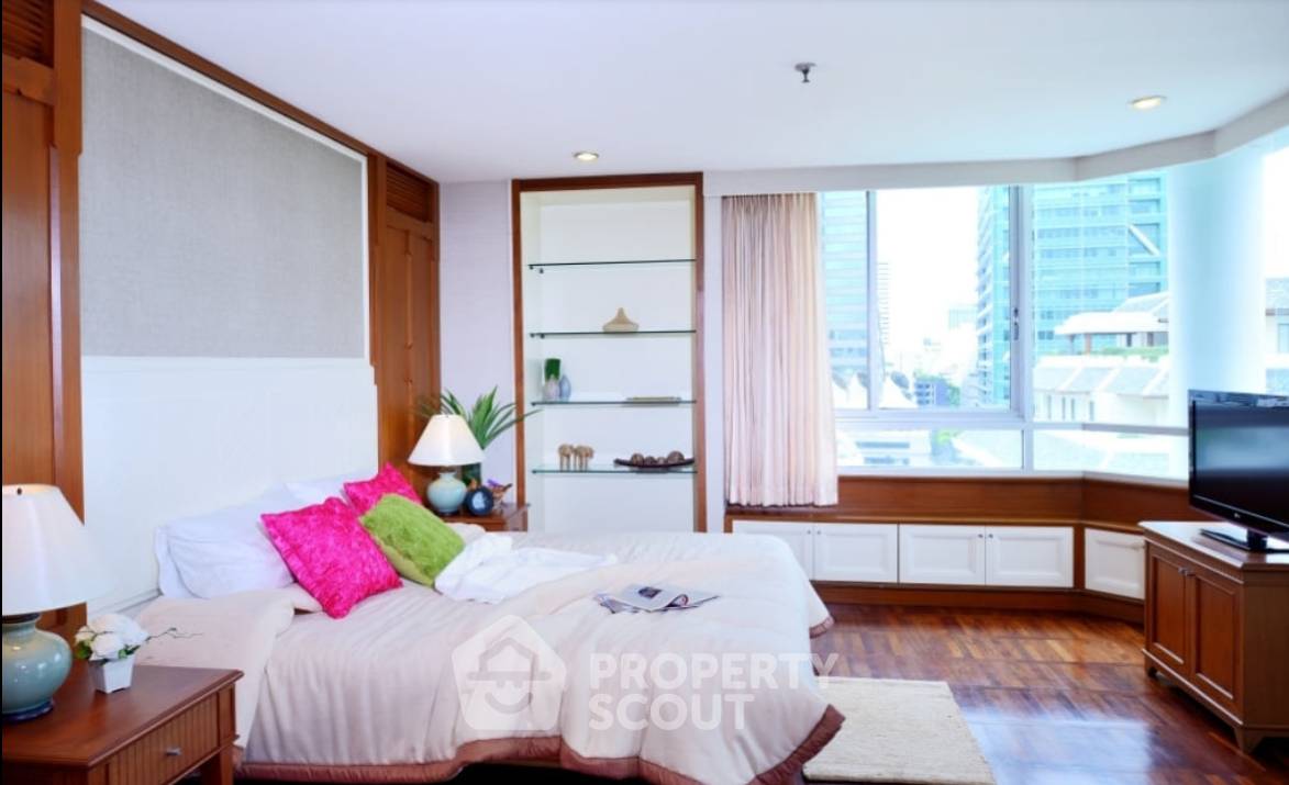 picture 2-BR Condo at Suan Phinit Place near BTS Chong Nonsi (ID 399891) - 6/10