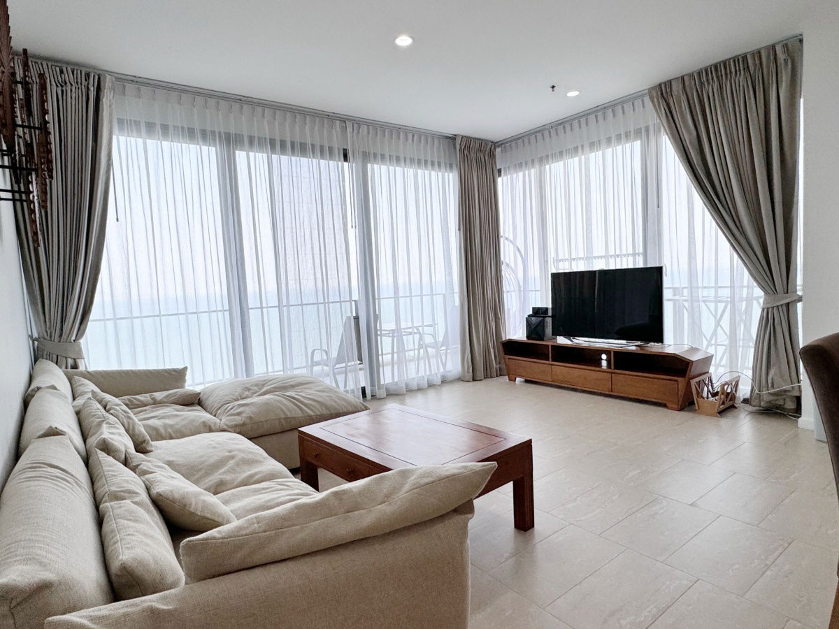 picture Northpoint Wongamat – Spacious 3-Bedroom Condo for Sale | Foreign Quota - 3/40