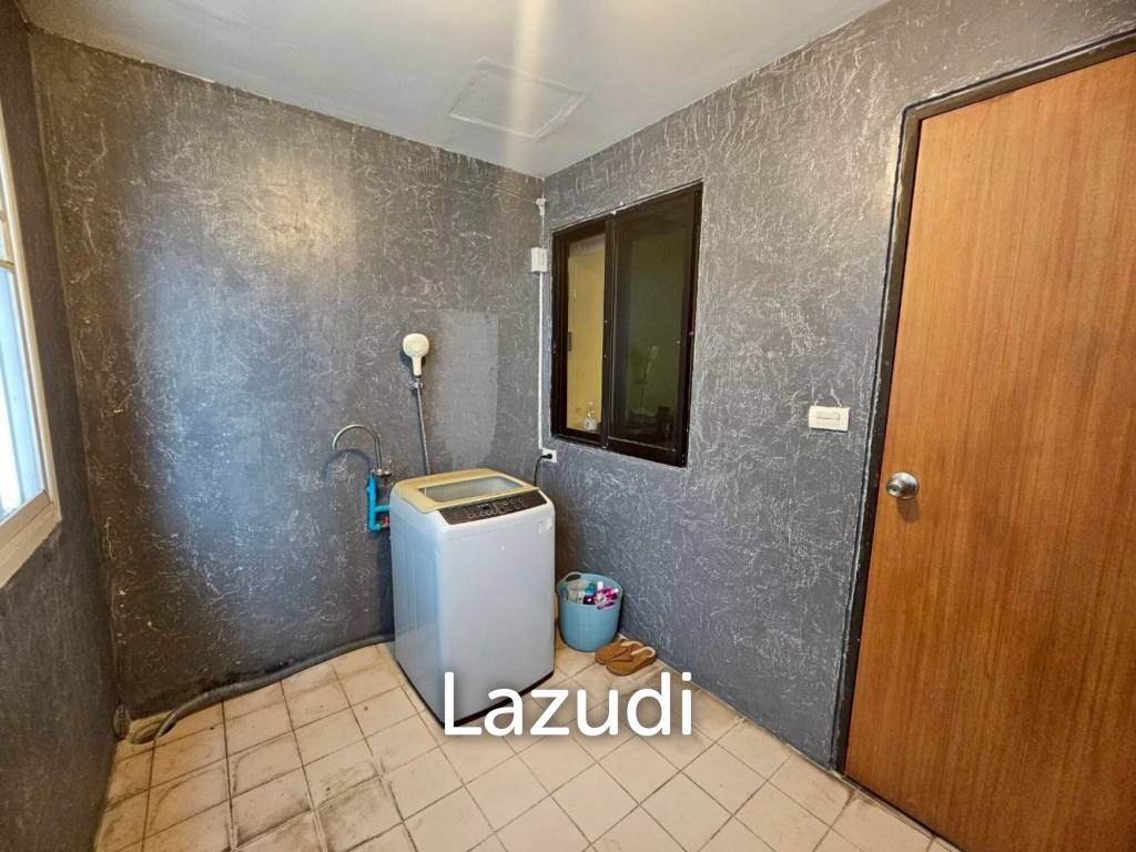 picture 3 Bedroom 4 Bathroom 195 Sq.m Baan Prompong - 11/17