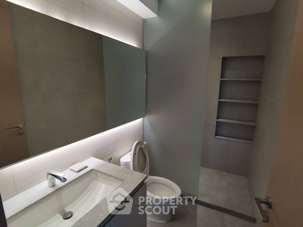 picture 2-BR Condo at Chaiyapruk Place Condominium near BTS Ekkamai (ID 1177210) - 4/4