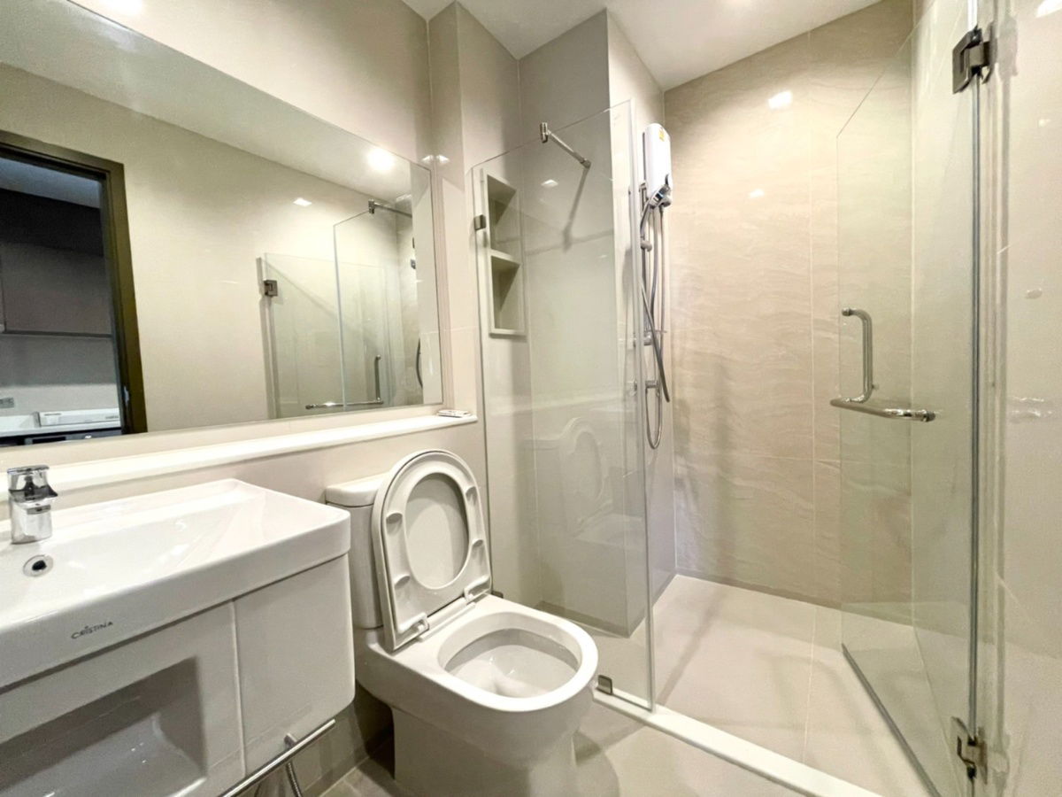 picture Code: KJ2170  for rent Life Ladprao Valley // Line ID: @kjcondo (with @) // - 9/9