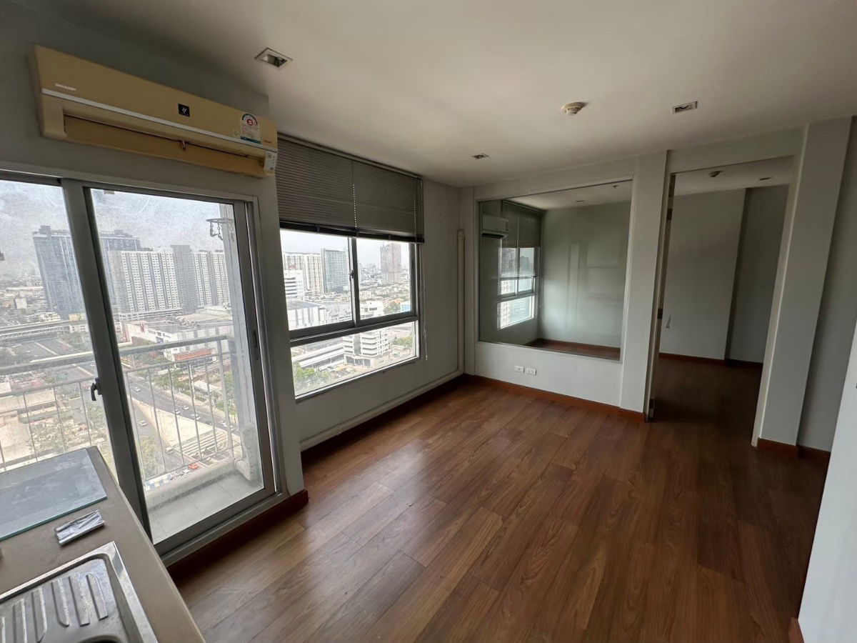 picture CONDO FOR SALE FREE IPHONE 17PROMAX - 4/17