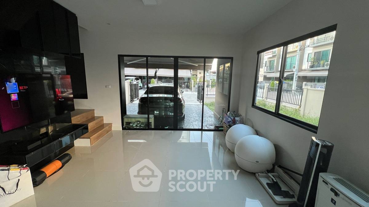 picture 3-BR Townhouse in Prawet (ID 1884842) - 3/19
