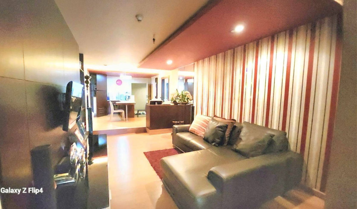 picture State Tower for rent, beautiful, high floor, ready to move in, river view, near BTS Saphan Taksin. Interested, add Line @841qqlnr - 7/16