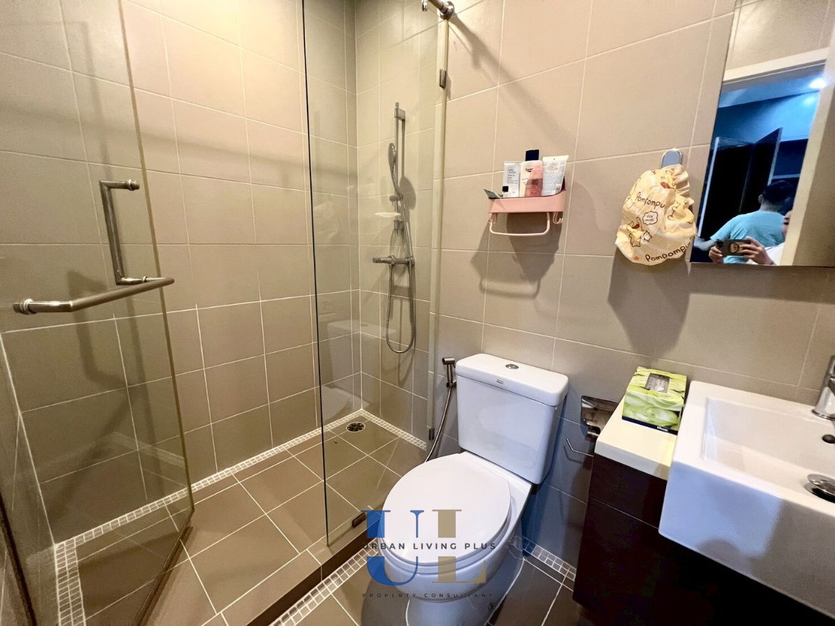 picture ( UL2509165 ) ✨Tel/Line 096-2479369✨FOR RENT Hive Sathorn / 1 bedroom, 1 bathroom, 45 Sq.M. furnished, Special Deal!! - 9/12