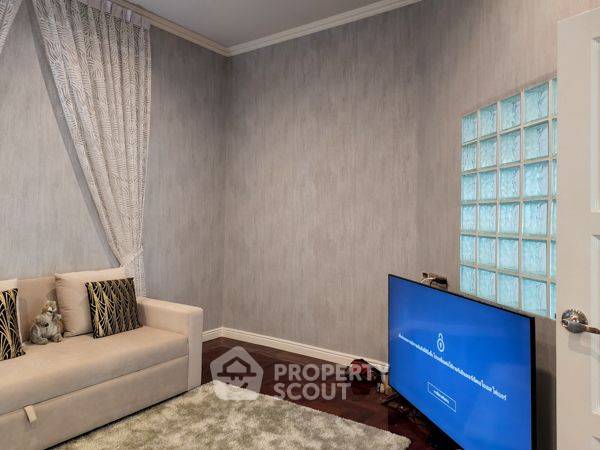 picture 2-BR Condo at Thew River Place Condominium near MRT Sirindhorn (ID 2006241) - 13/18