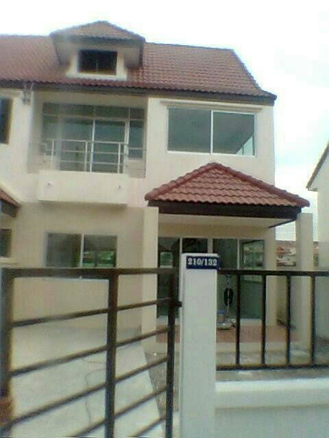 picture FOR SALE TOWNHOUSE IN SAMUTPRAKARN DENCHAI VILLAGE - 2/16