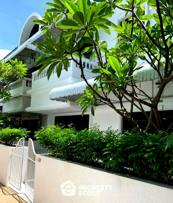 Condos for rent : 3-BR Condo In Kiarti Thanee City Mansion, Near MRT Phetchaburi (ID 887302)