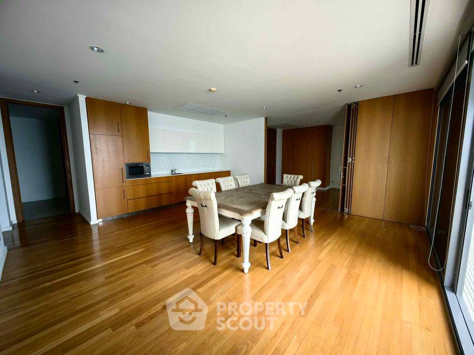 picture 4-BR Condo at Northpoint Condominium close to Wong Amat (ID 1649680) - 10/34