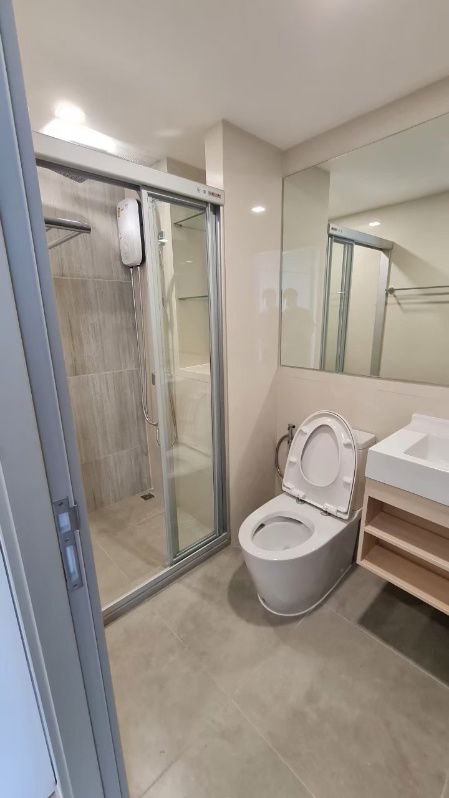 picture Fully furnished duplex  room for rent , near ARL and MRT Huamak station - 14/15