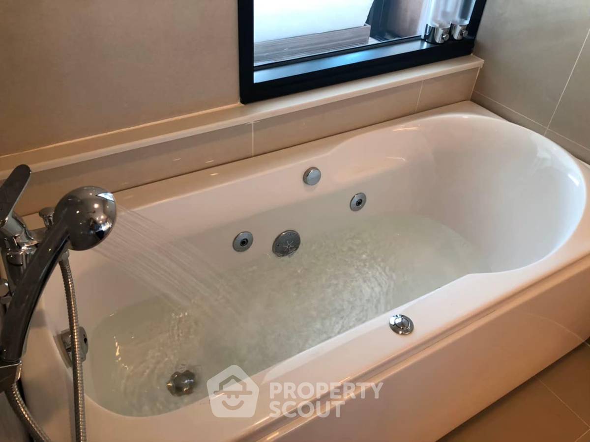 รูป คอนโด 1-ห้องนอน ที่ ไนท์บริดจ์ ดิ โอเชี่ยน ศรีราชา ใน สุรศักดิ์ (ID 1177216) - รูปที่ 3/10