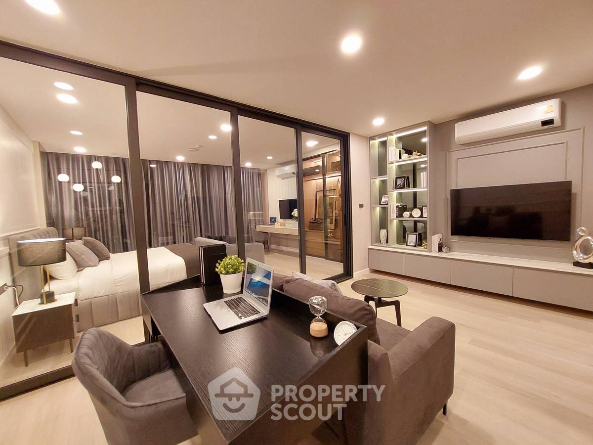 picture 1-BR Condo at Hyparc Hangdong in Hang Dong (ID 1111033) - 8/12
