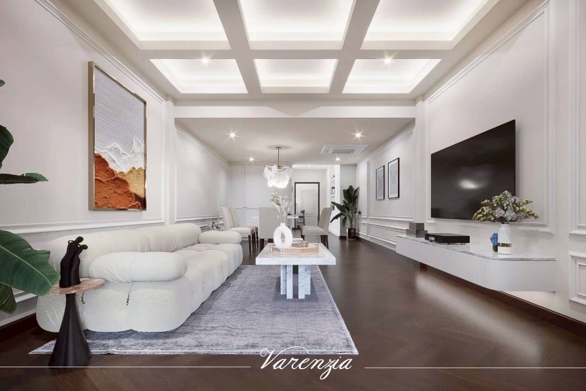 picture Now Open for Sale! 2‑Storey Townhouse – Fully Renovated in Modern French Classic Style  Located  in the heart of the city   Ekkamai & Thonglor - 2/6