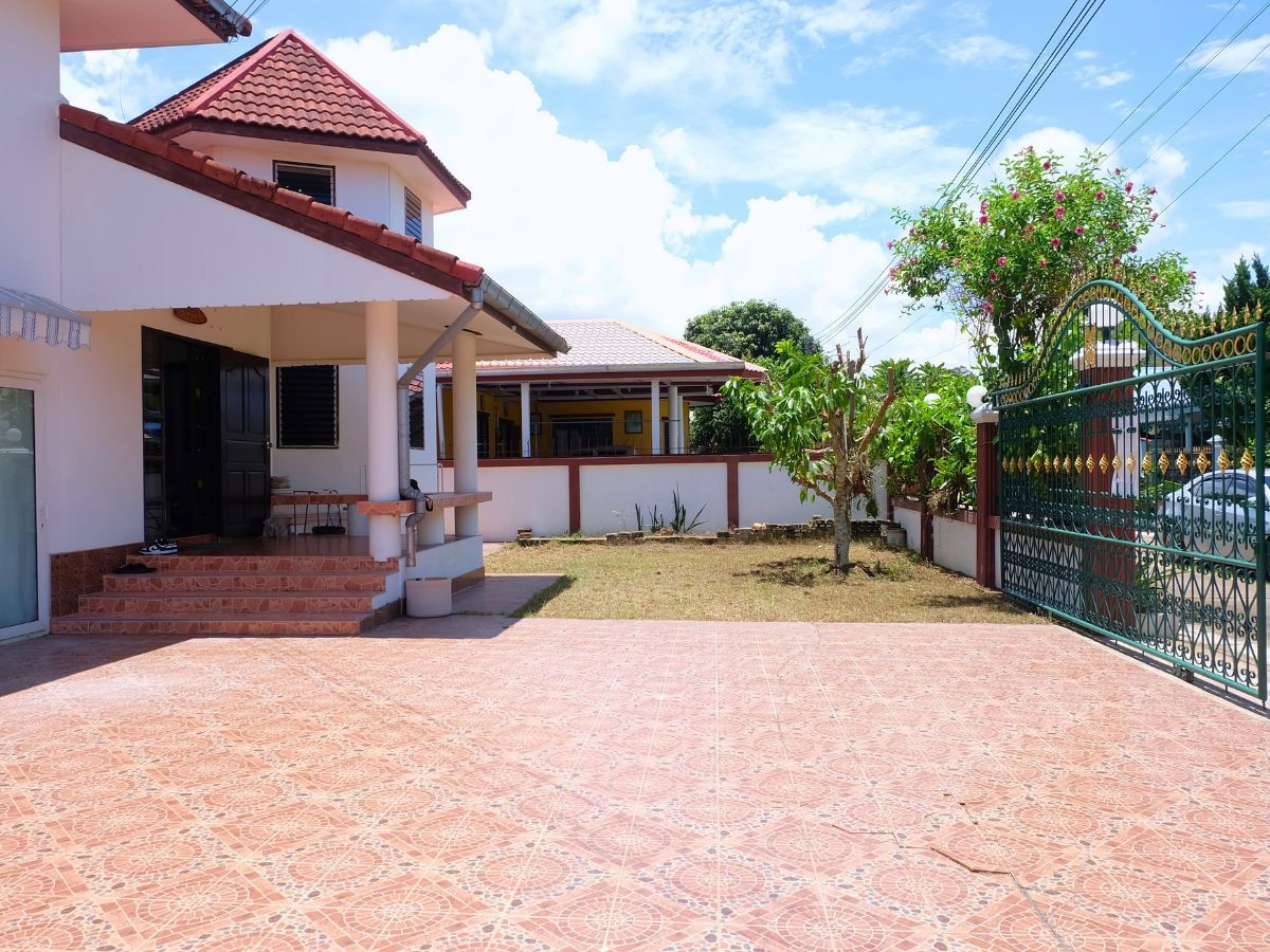 รูป ขายบ้านเดี่ยว 2 ชั้น 90 ตรว. 5 ห้องนอน หมู่บ้านจันทร์หอม (เขาบายศรี–เขาชีจรรย์) ต.พลูตาหลวง อ.สัตหีบ ชลบุรี - รูปที่ 3/10