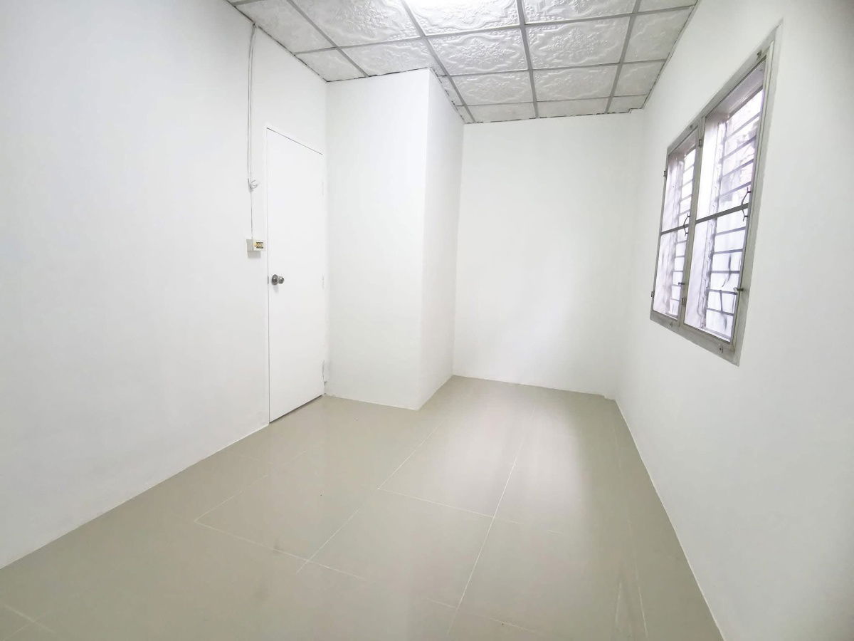 picture Townhouse for rent, Catliya Village, Soi Bang Waek 14 (Charan 13) NH0014 - 6/10