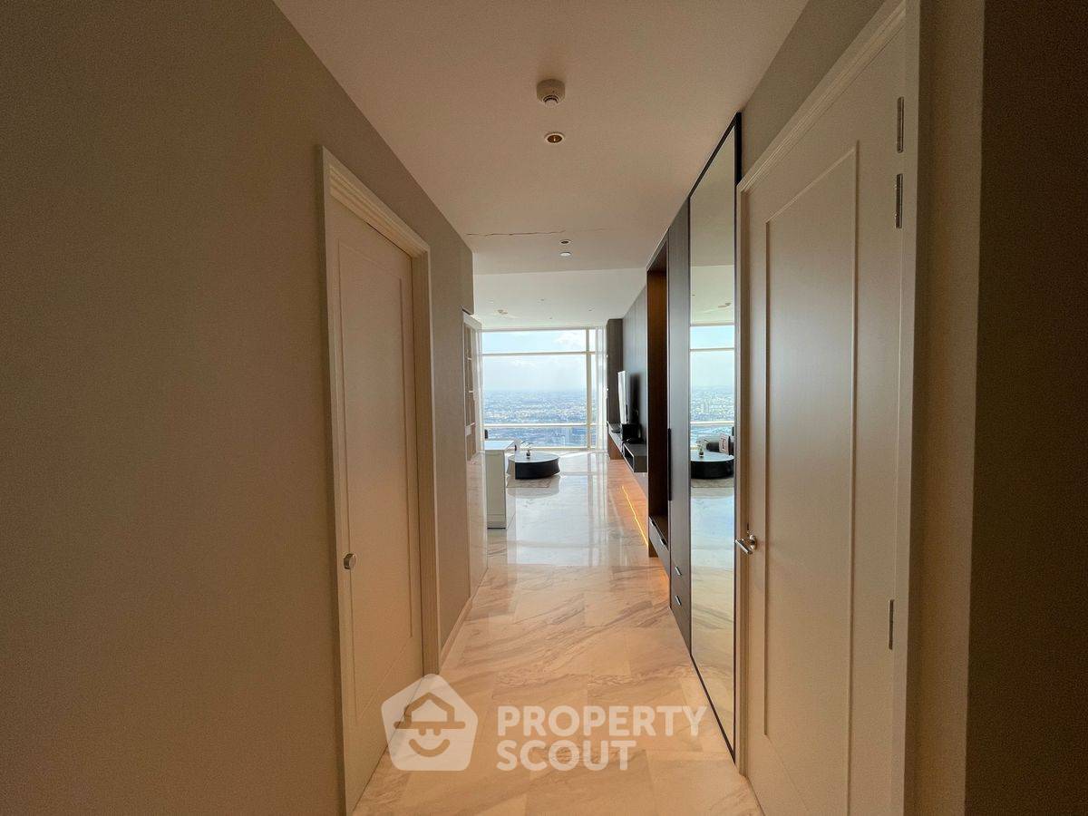 picture 2-BR Condo at Four Seasons Private Residences Bangkok near BTS Saphan Taksin (ID 2309169) - 8/14
