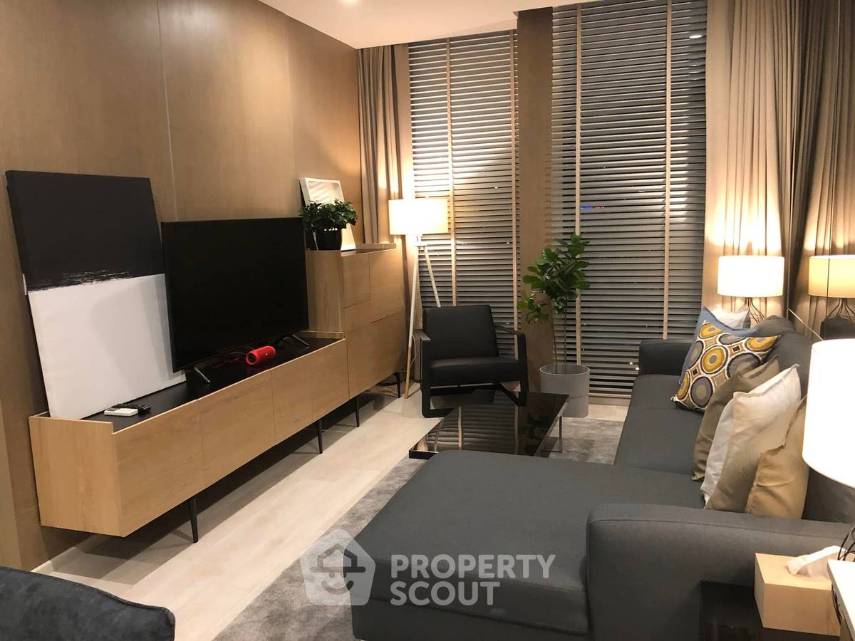 picture 2-BR Condo at Noble Ploenchit near BTS Phloen Chit (ID 2047462) - 1/9