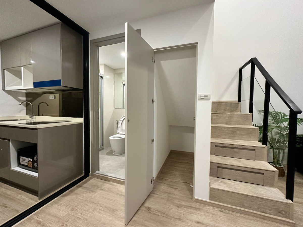 picture Fully furnished room for rent , near ARL and MRT Huamak station - 9/14