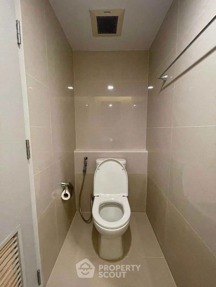 picture 1-BR Condo at Focus Ploenchit near BTS Nana (ID 2311308) - 7/10