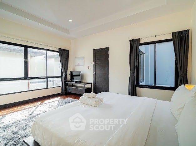 picture 3-BR Villa close to Chalong (ID 2312249) - 6/30