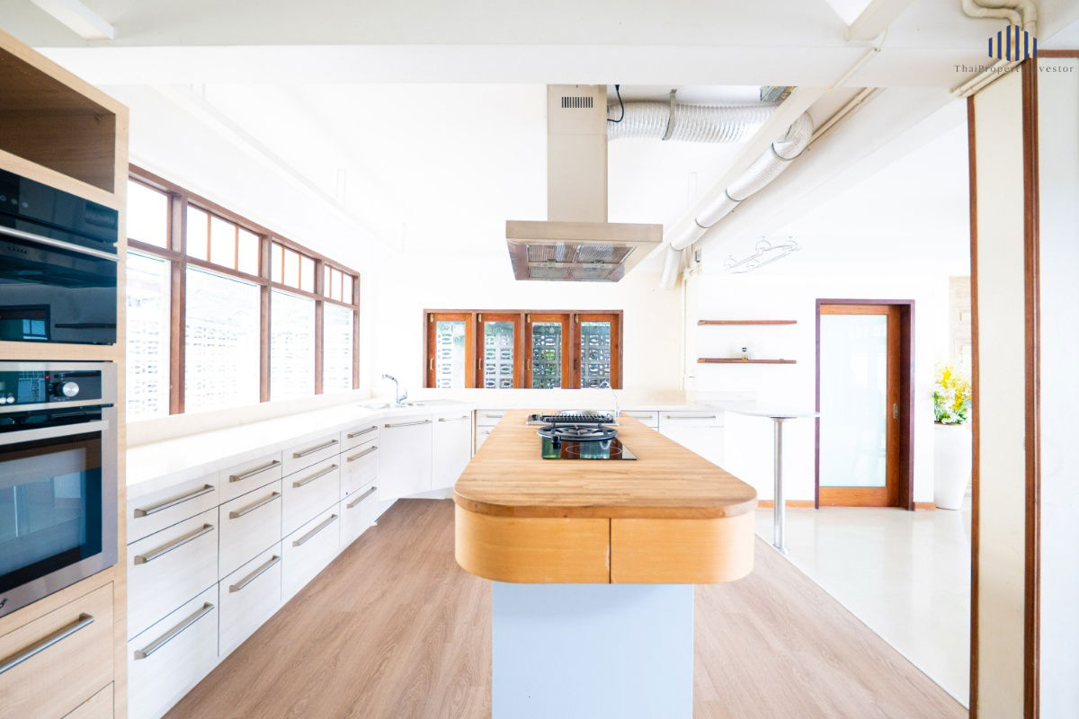 picture Super Artistic! Rare Item! A Truly Unique Home!! For Sale: 2-Storey Detached House, 38 Sq.wah, Fully Furnished – Soi Sanguansuk, Rama V Road - 10/25