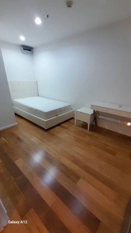 รูป ให้เช่าคอนโด 15 Sukhumvit Residences คอนโดแต่งครบพร้อมเข้าอยู่ใกล้รถไฟฟ้าBTSนานาและอโศกเดินทางสะดวก!! - รูปที่ 10/17