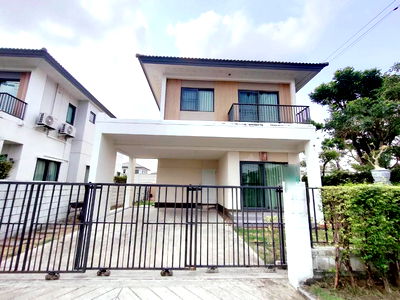 บ้านเดี่ยวให้เช่า : ให้เช่าเซนโทร อ่อนนุช-สุวรรณภูมิ บ้านเดี่ยว ติดสวน ใกล้สนามบินสุวรรณภูมิ (ST-02)
