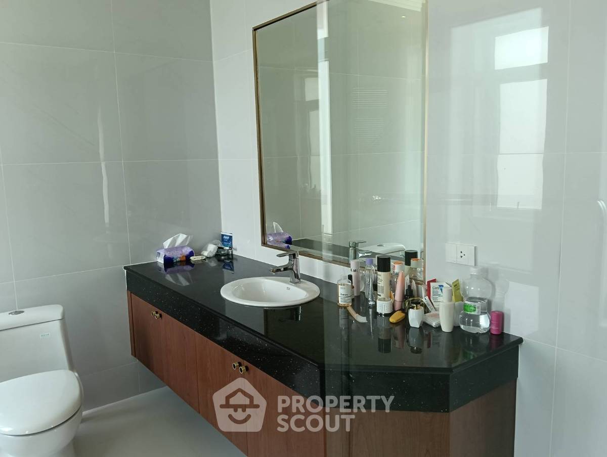 picture 5-BR Villa close to Phratamnak (ID 2079794) - 10/28