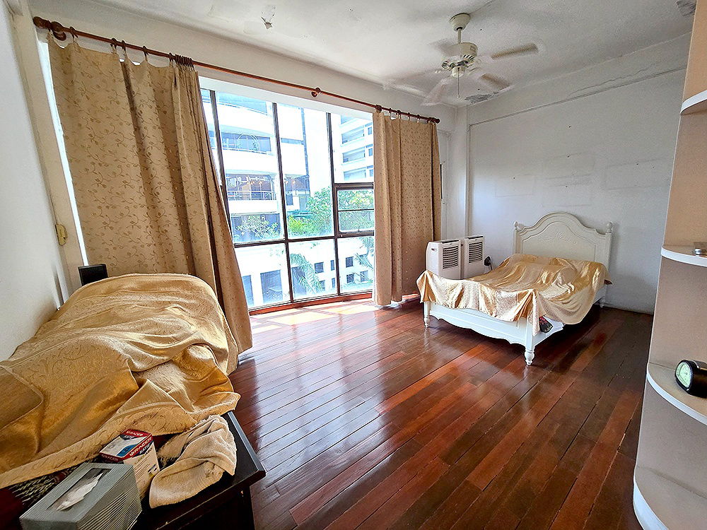รูป อาคารพาณิชย์ 4 ชั้นครึ่ง ใจกลางกรุงเทพ (...ลด 4 ล้าน...) Supalai Place Sukhumvit 39 - รูปที่ 28/31