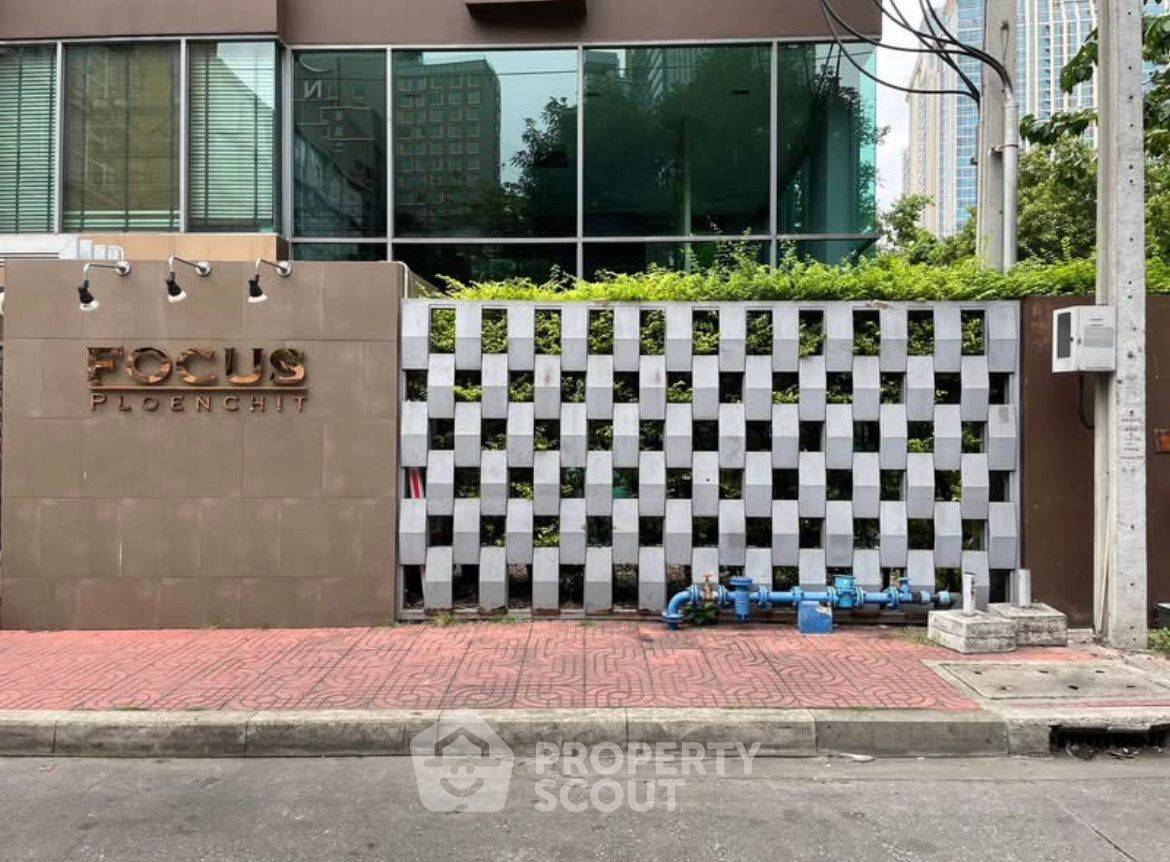 picture 1-BR Condo at Focus Ploenchit near BTS Nana (ID 2311308) - 10/10