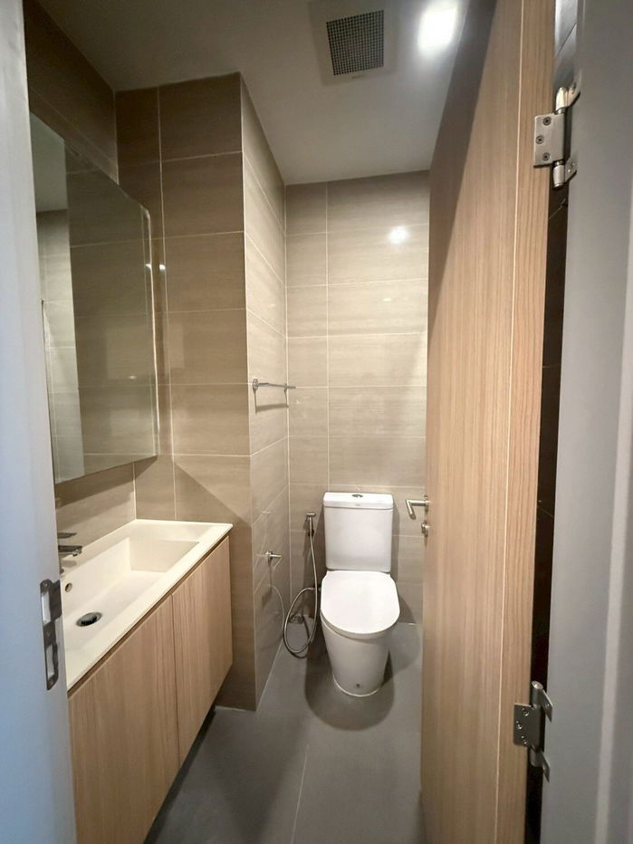 picture ✨#OL2306_477✨𝗙𝗼𝗿 𝗥𝗲𝗻𝘁 1️⃣9️⃣k.🔥🔥Ready to move in‼️Newly renovated room, pets allowed, near BTS✨ 𝐂𝐨𝐧𝐝𝐨 𝐌 𝐂𝐡𝐚𝐭𝐮𝐜𝐡𝐚𝐤  - 10/11