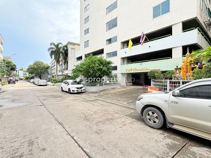 Ratdamnoen Condominium