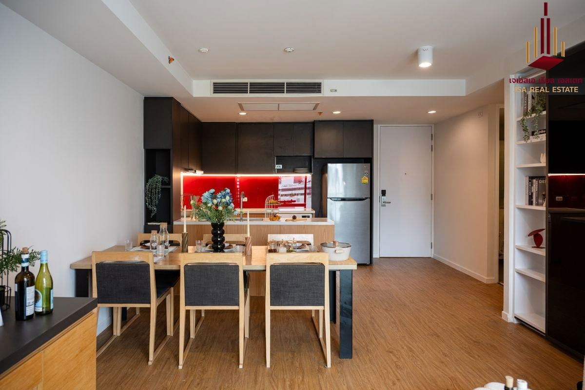 picture ✨ For Sale: Siamese Surawong Condo ✨  💰 Only 14,900,000 THB - 5/7