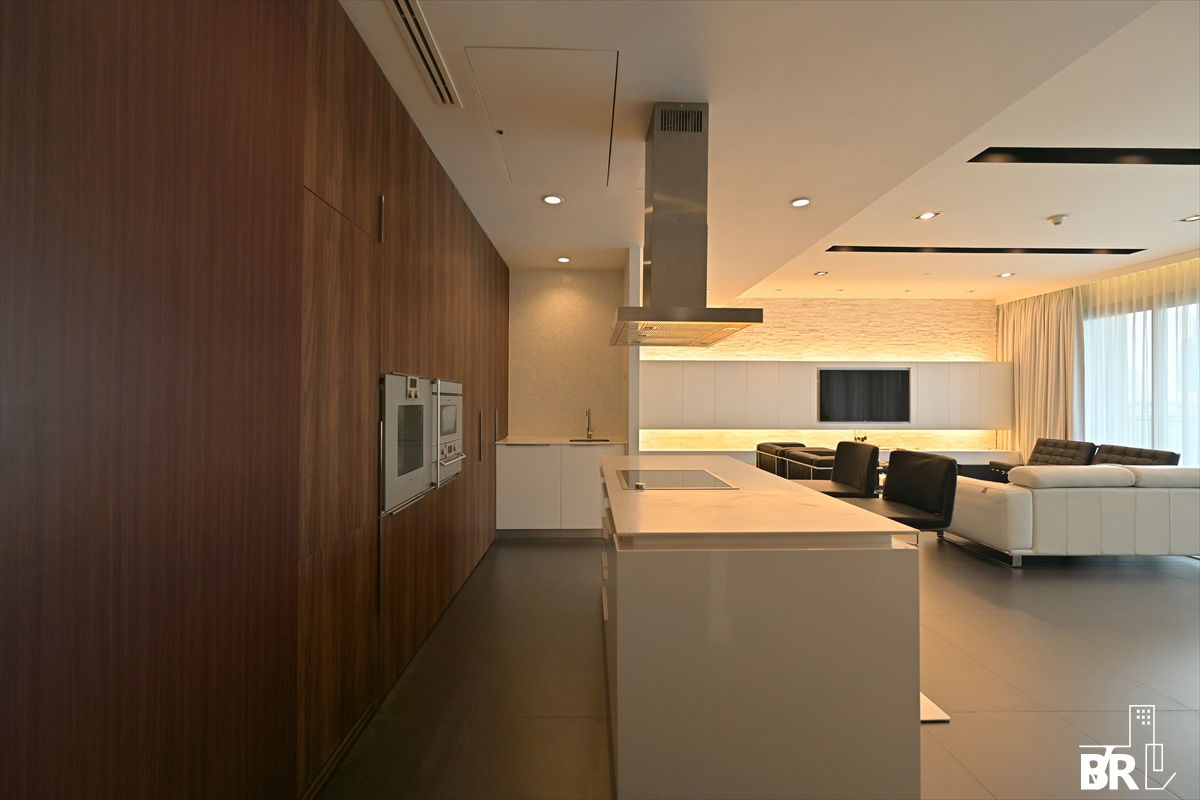 picture Rare Luxury Unit🔥 185 Rajadamri , Stunning Sport Club View ⛳ Near BTS Ratchadamri  - 23/26