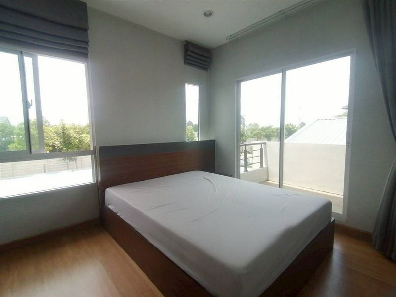 picture For Sale The Plant Chalongkrung (Corner Plot) Unit 78/102 - 14/18