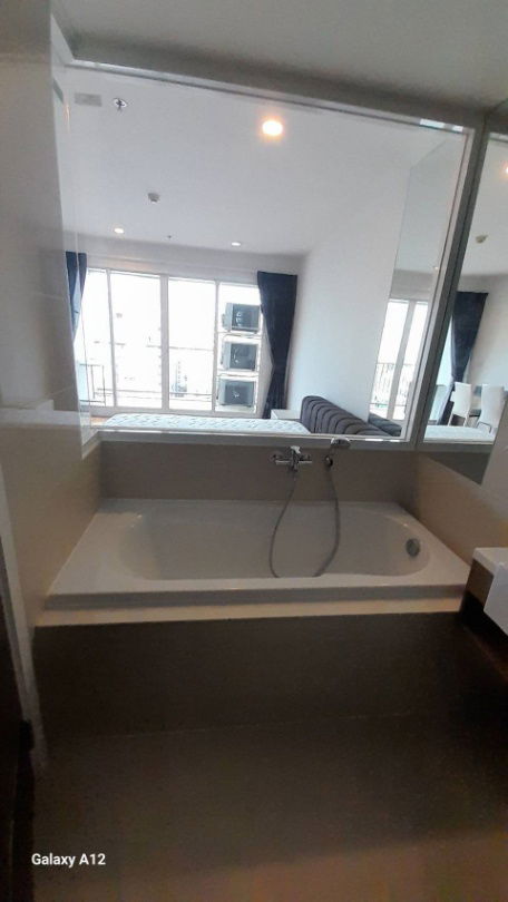 รูป ให้เช่าคอนโด 15 Sukhumvit Residences คอนโดแต่งครบพร้อมเข้าอยู่ใกล้รถไฟฟ้าBTSนานาและอโศกเดินทางสะดวก!! - รูปที่ 7/17