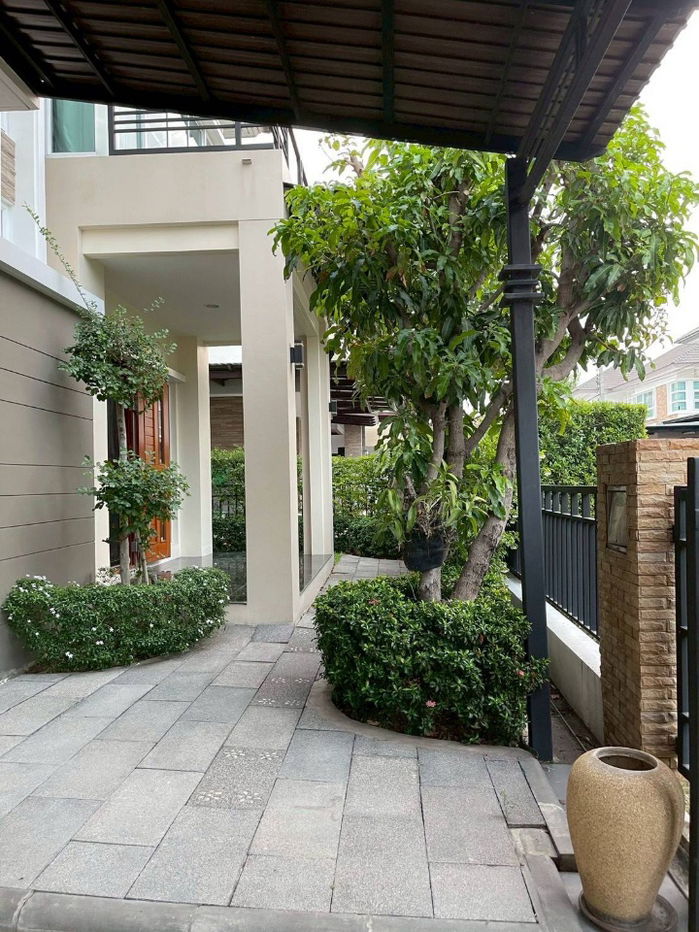 รูป บ้านเดี่ยว Modern Luxury บางกอกบูเลอวาร์ด ใกล้เมกาบางนา - รูปที่ 2/13