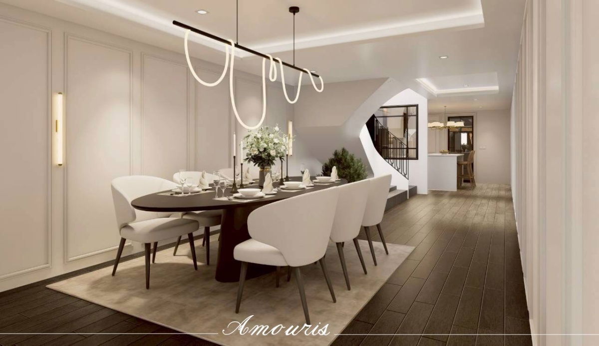 picture Sale! Amouris 2‑Storey Townhouse – Fully Renovated in  Modern French Classic Style  Located  in the heart of the city   Ekkamai & Thonglor - 2/6