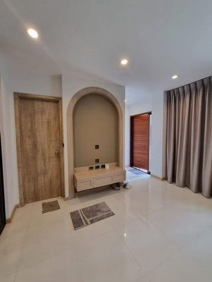 picture FOR RENT HAUS CLOVER RATCHAPHRUEK - CHAENGWATTANA / 4 bedrooms 3 bathrooms / 25 Sqw. 180 Sqm. **25,000** CLOSE TO ROBINSON LIFESTYLE RATCHAPHRUEK - 3/14