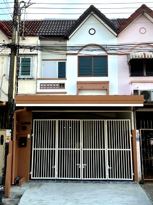 ทาวน์โฮม ม.ธนบุรี : ขายทาวน์เฮาส์ 2 ชั้น รีโนเวทใหม่ พร้อมเข้าอยู่  หมู่บ้านเก้าวัฒนาวิลล่า เลียบคลองทวีวัฒนา บางแค
