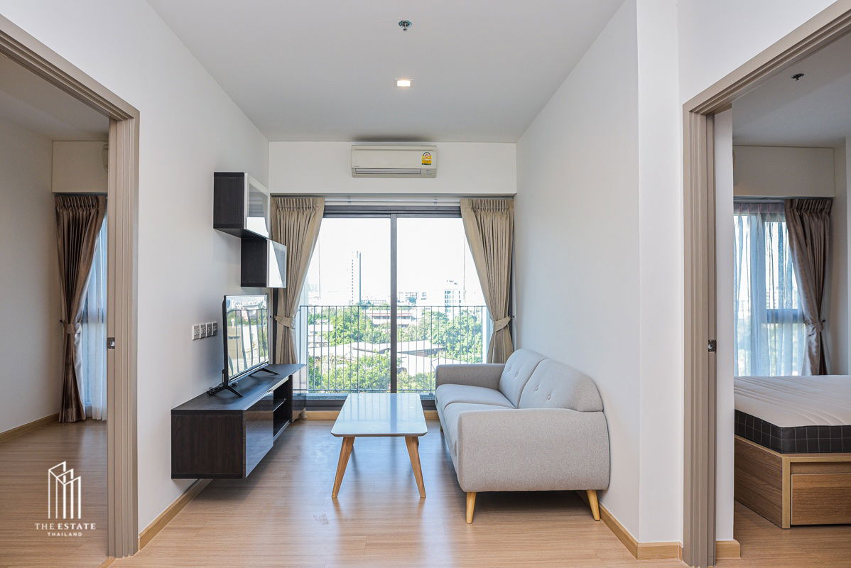 picture Whizdom Connect for rent, spacious 42.5 sq.m. unit with garden and green space views, open and airy, more spacious than average units. @ 22,000 baht - 1/7