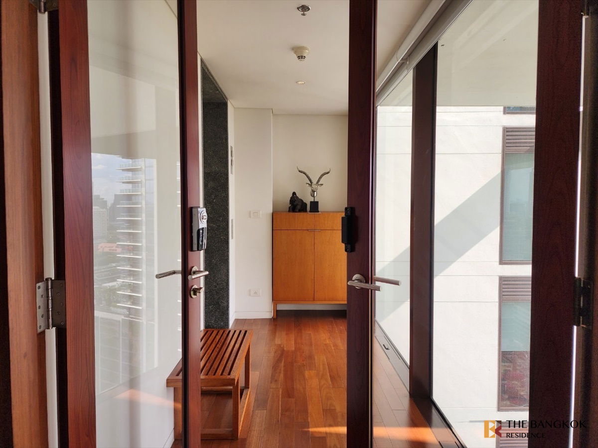 picture Hansar Residences Bangkok ✨ 𝐒𝐩𝐚𝐜𝐢𝐨𝐮𝐬 𝐔𝐧𝐢𝐭 𝐰𝐢𝐭𝐡 𝐒𝐩𝐨𝐫𝐭 𝐂𝐥𝐮𝐛 𝐕𝐢𝐞𝐰 🌳 Near BTS Ratchadamri - 7/8