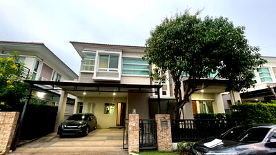บ้านเดี่ยว ม.มหิดล เขตพญาไท : บ้านเดี่ยว Modern Luxury บางกอกบูเลอวาร์ด ใกล้เมกาบางนา