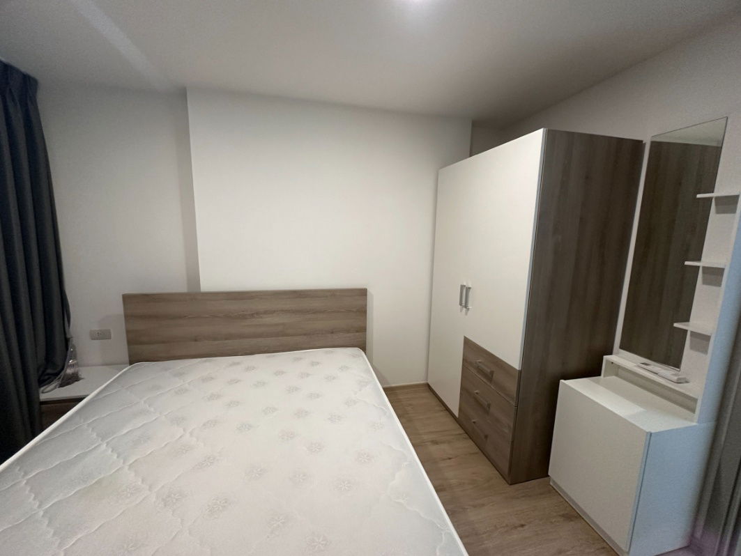 picture Fully furnished duplex  room for rent , near ARL and MRT Huamak station - 13/15