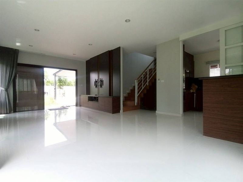 picture For Sale The Plant Chalongkrung (Corner Plot) Unit 78/102 - 5/18