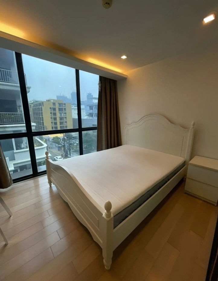 picture RS1838 Socio Ruamrudee 2 – For Rent Near BTS Nana + Free Shuttle Service - 1/8