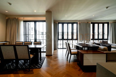 ขายคอนโด : The Reserve Sukhumvit 61 2 bedrooms, for sale