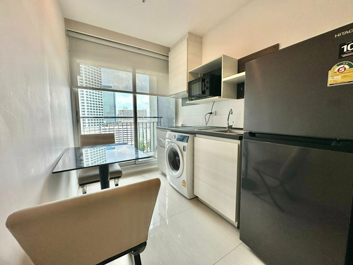 picture ✨✨LineID: @AgentCondo (with@ Ahead)✨✨ Life Ratchadapisek 1Bed 1Bath Available!!  - 3/8