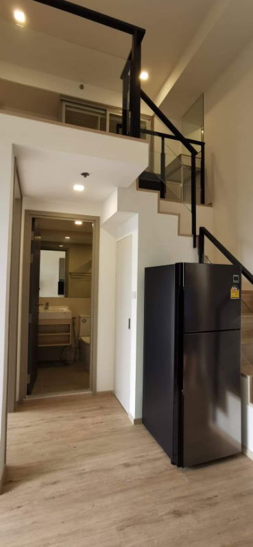 picture Fully furnished duplex  room for rent , near ARL and MRT Huamak station - 7/15