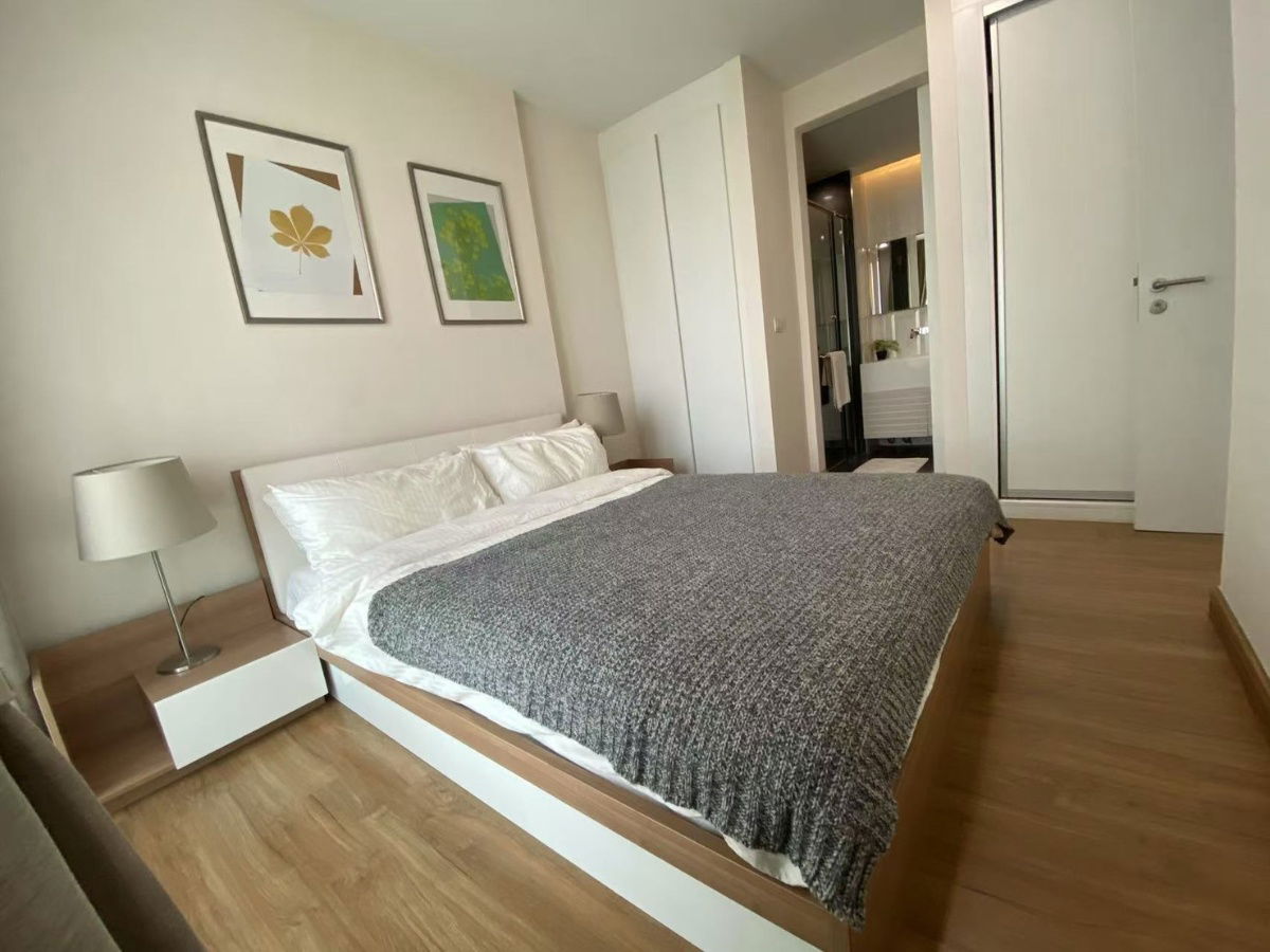 picture For rent, Nimmana Condominium, 2 bedrooms but 1 bathroom, beautiful unit, only 27000 baht per month,  Tell (0955752068 Khun Chompoo) - 5/10